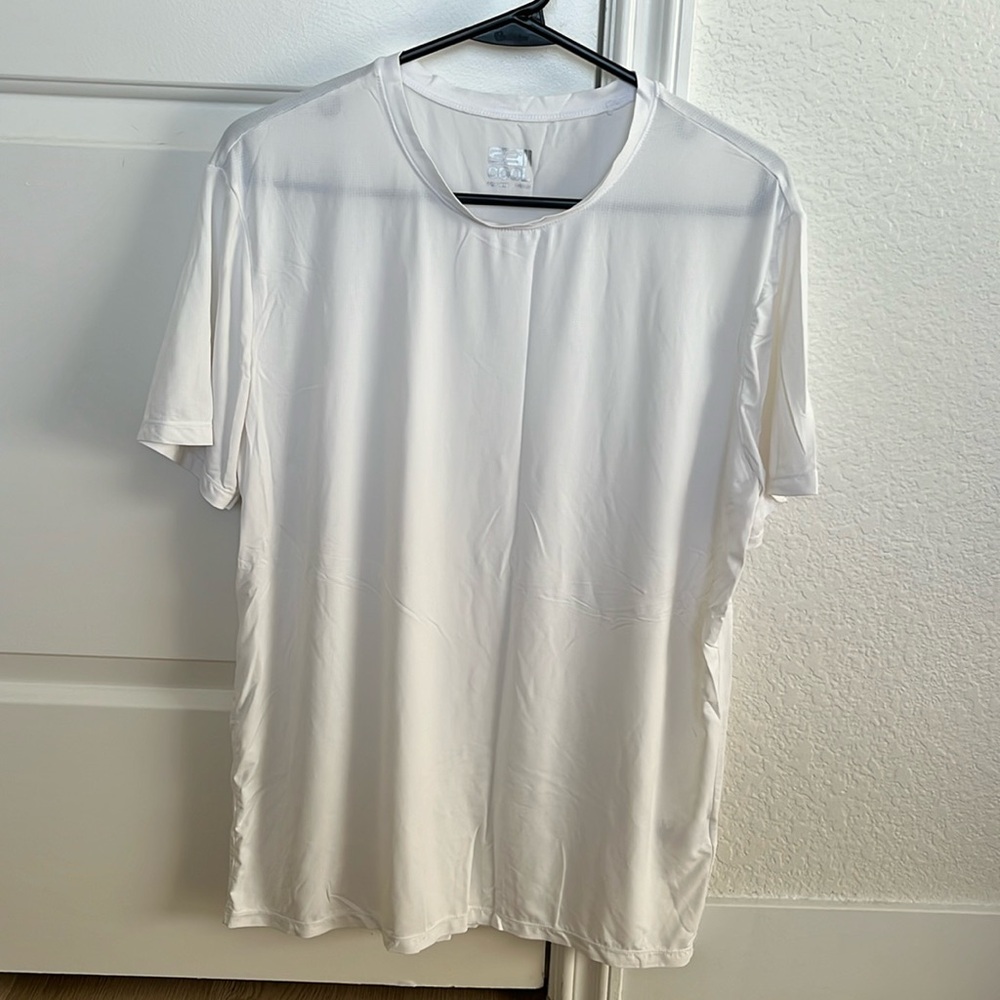 32 Degrees Tee